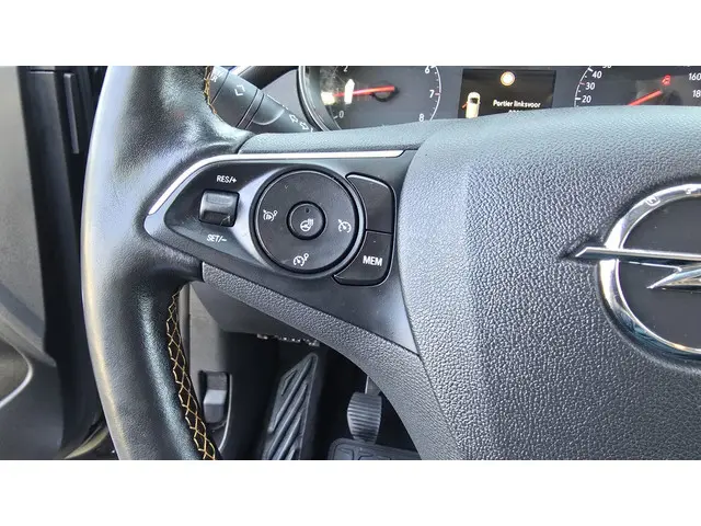 Opel Crossland X 1.2 Turbo Innovation 2017 Benzine 21