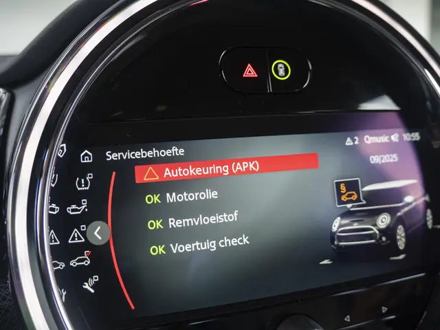 MINI Clubman One Classic 2021 Benzine 18