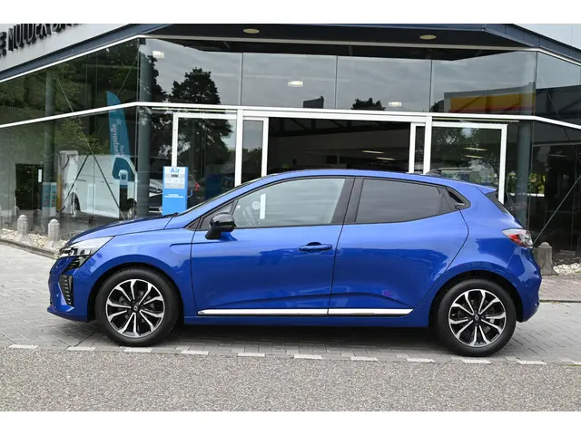 Renault Clio 1.0 TCe 90 GPF techno 2024 Benzine 2