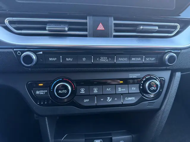 Kia e-Niro Executive 64 kWh VOL OPTIES 2022 Elektrisch 11