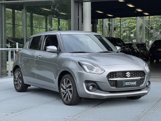 Suzuki Swift 1.2 Style Smart Hybrid 2023 Benzine 5