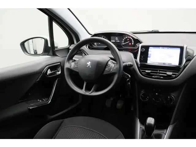 Peugeot 208 1.2 PureTech Blue Lion 2017 Benzine 32