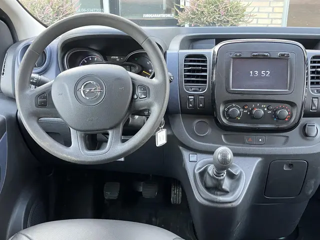 Opel Vivaro Combi 1.6 CDTI L2H1 ecoFLEX 2015 Diesel 14