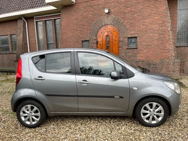 Opel Agila 1.0 Berlin 2014 Benzine 10