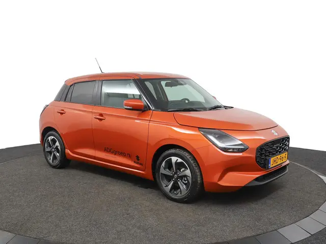 Suzuki Swift 1.2 Style Smart Hybrid 2025 Benzine 14