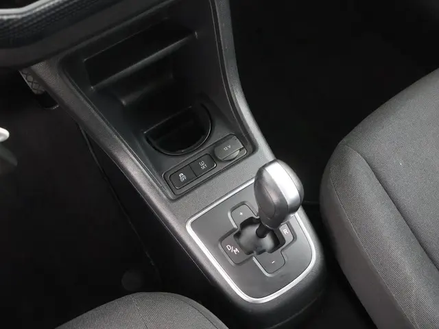 Volkswagen up! 1.0 BMT move up! AUTOM. 2018 Benzine 15