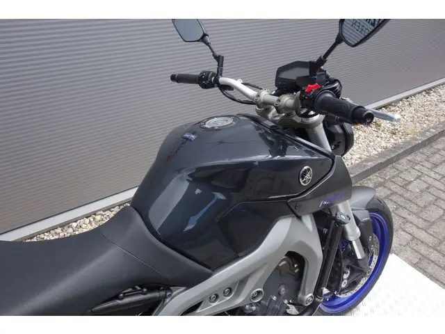 Yamaha MT 09 ABS 2014 Benzine 13