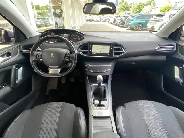 Peugeot 308 1.2T 130pk Tech Edition 2018 Benzine 7