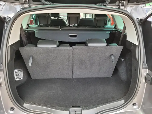 Renault Grand Scénic 1.3 TCe 140 Intens 7p. 2019 Benzine 14