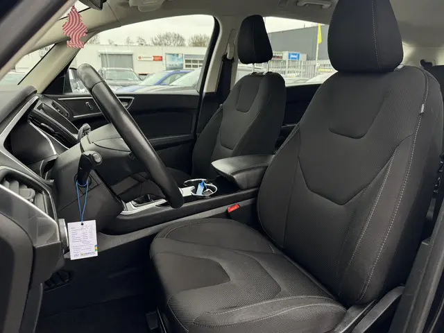 Ford S-Max 1.5 Titanium 7p. 2018 Benzine 28