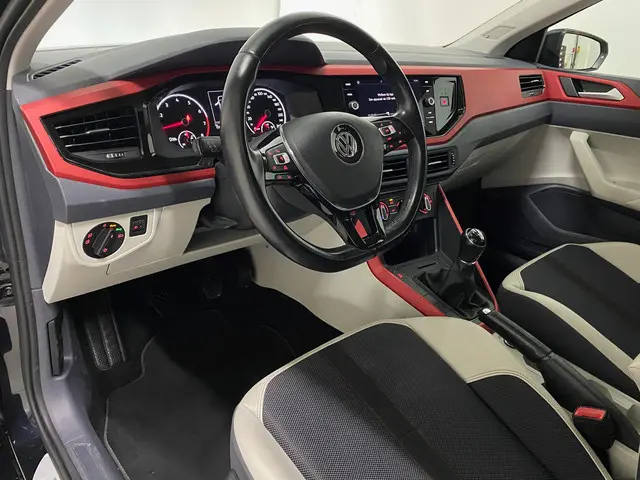 Volkswagen Polo 1.0 TSI Beats 2018 Benzine 23