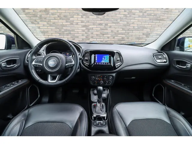 Jeep Compass 2