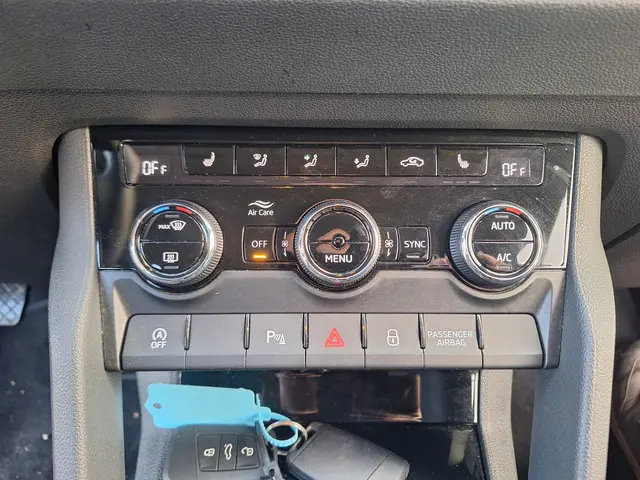 Škoda Karoq 1.0 TSI Ambition 2023 Benzine 17