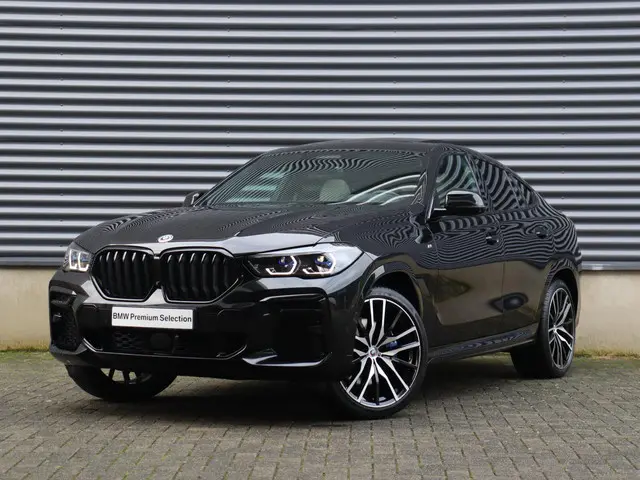 BMW X6 xDrive40i 2022 Benzine 45