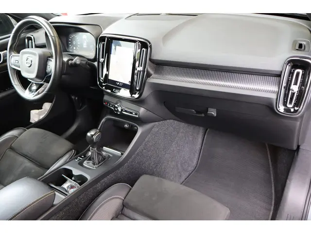 Volvo XC40 1.5 T3 R-Design 2019 Benzine 6