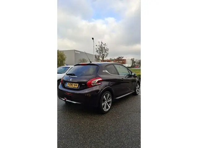 Peugeot 208 1.6 VTi XY navi LM org NL 2014 Benzine 6