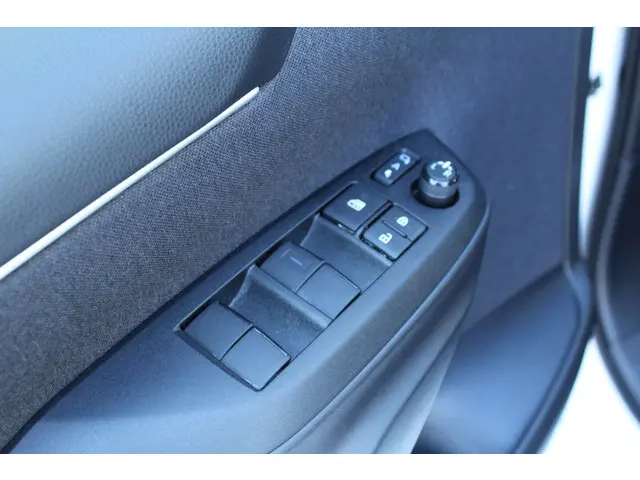 Toyota Yaris 1.5 Hybrid Executive 2022 Hybride Benzine 11