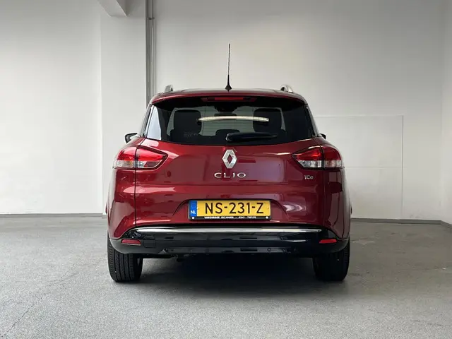 Renault Clio Estate 0.9 TCe Limited 2017 Benzine 8