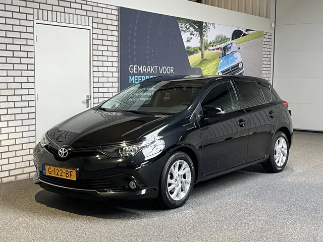 Toyota Auris 1.2T Dynamic 1300kg trekgewicht 2019 Benzine 2