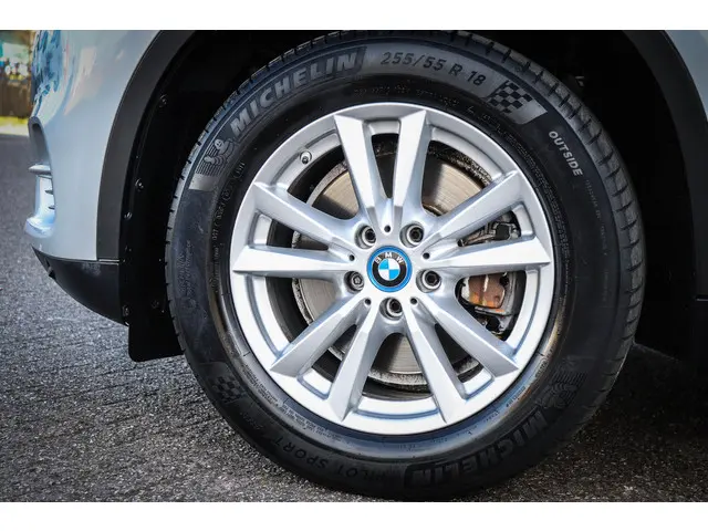 BMW X5 xDrive40e iPerformance 2017 Hybride Benzine 16