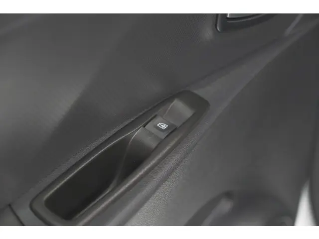 Renault Clio Estate TCe 90 Limited 2019 Benzine 25