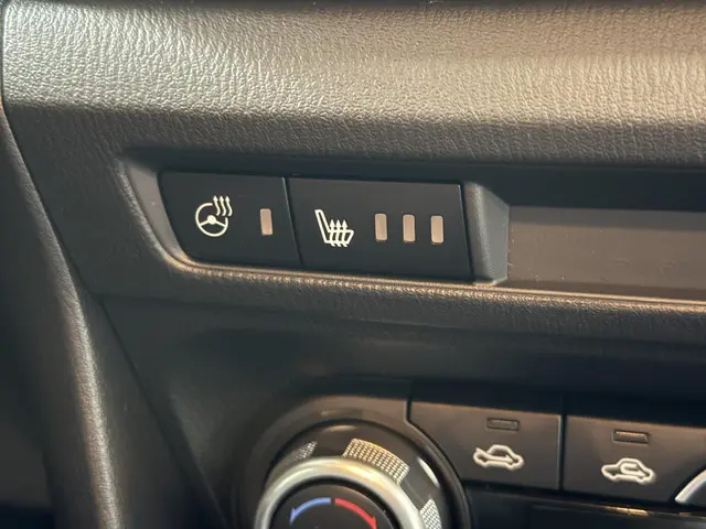 Mazda 3 2.0 SkyActiv-G 165pk SPORTSLINE 2018 Benzine 18