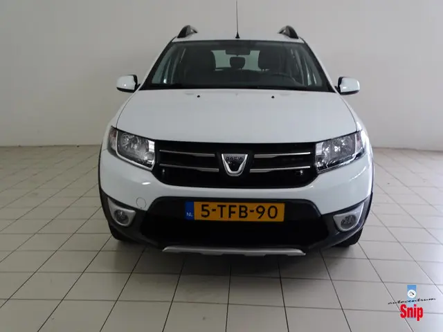 Dacia Sandero Stepway 0.9 TCe Lauréate 2014 Benzine 9