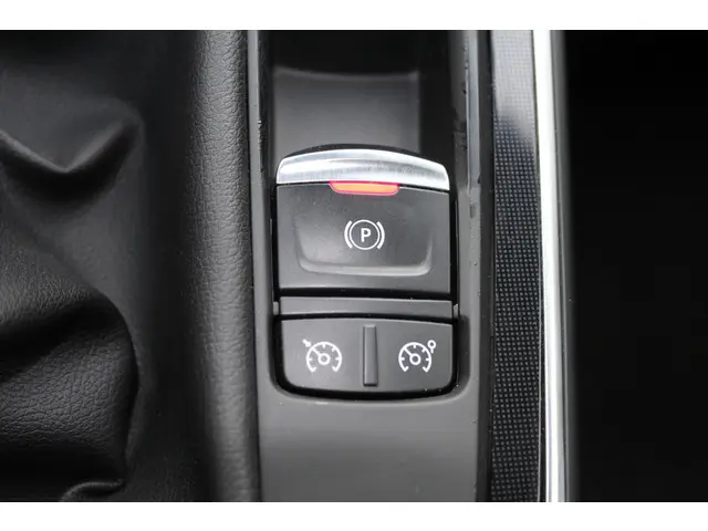 Renault Scénic 1.3 TCe Bose 140 pk 2020 Benzine 36