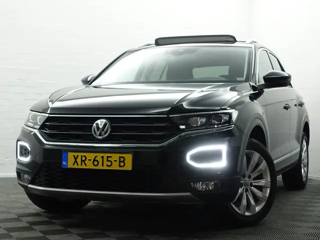Volkswagen T-Roc 1.5 TSI R-line+ Aut- 2019 Benzine 27