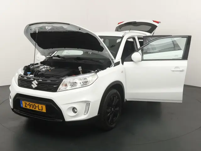 Suzuki Vitara 1.6 Black&White Exclusive 2016 Benzine 17