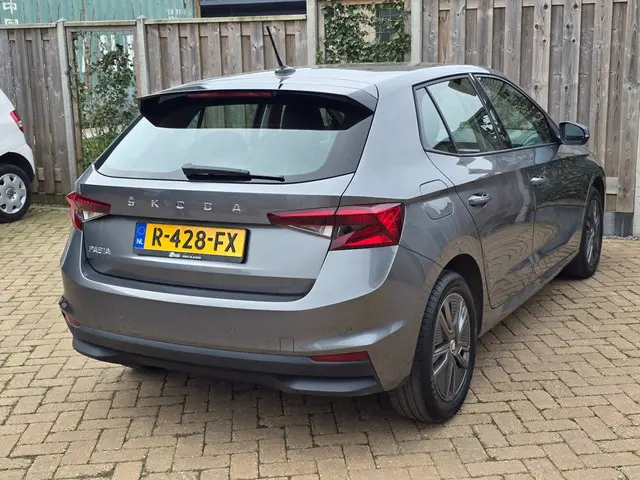 Škoda Fabia 1.0 TSI Business Edition 2021 Benzine 6