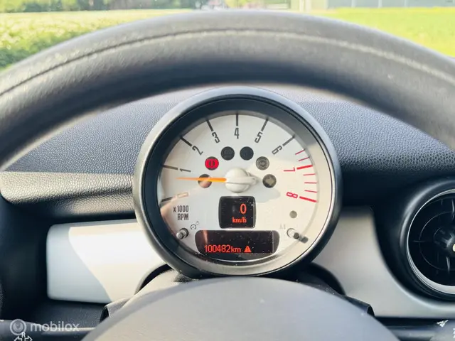 MINI Clubman 1.6 One Club White & Club Black 2013 Benzine 5