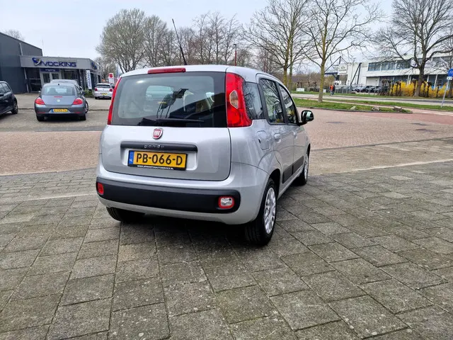 Fiat Panda 0.9 TwinAir Lounge 2017 Benzine 8