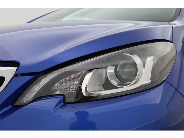 Peugeot 108 1.0 e-VTi 72 PK Allure 2018 Benzine 30