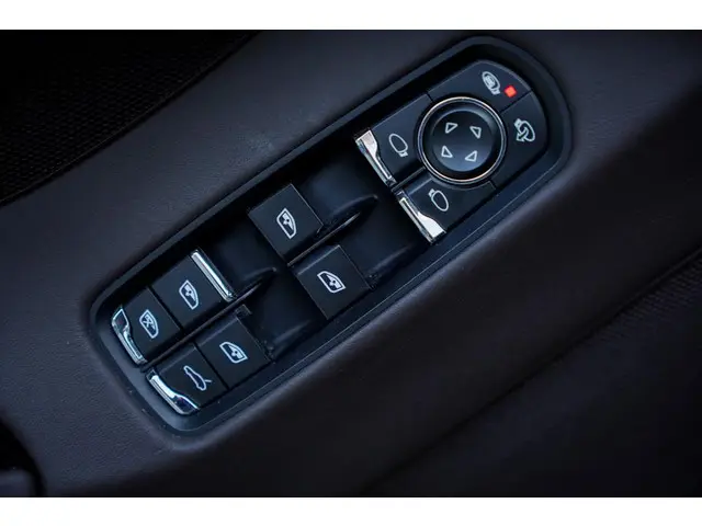 Porsche Panamera 3.0 4S 2013 Benzine 15