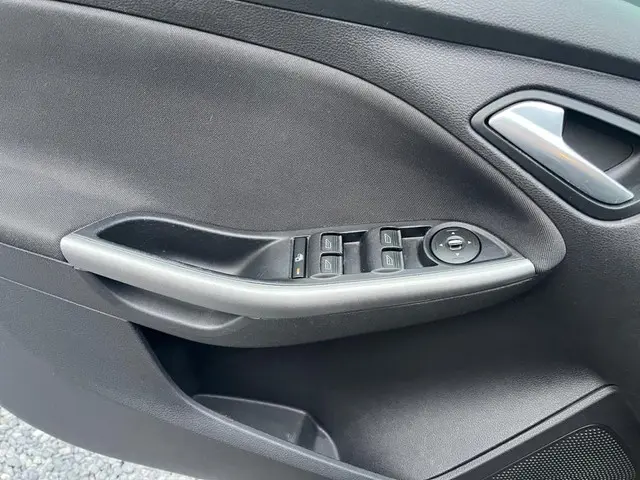 Ford Focus Wagon 1.0 EcoBoost Edition 2014 Benzine 9