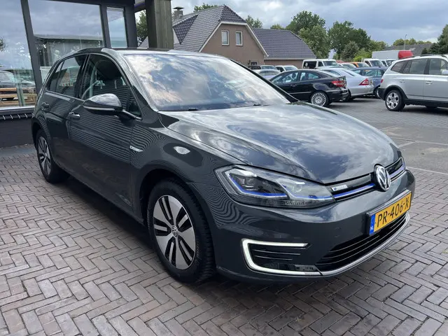 Volkswagen e-Golf e-Golf 2017 Elektrisch 18