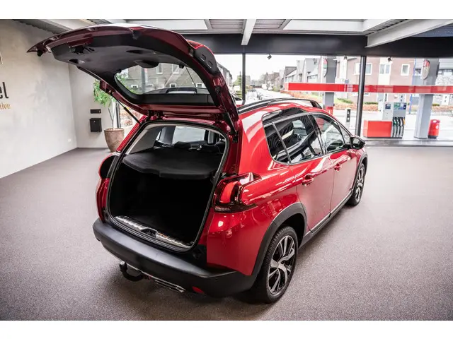 Peugeot 2008 1.2 PureTech GT-line 2018 Benzine 8