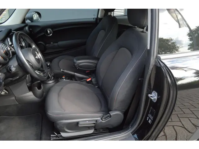 MINI One Mini 1.2 Business 2017 Benzine 12