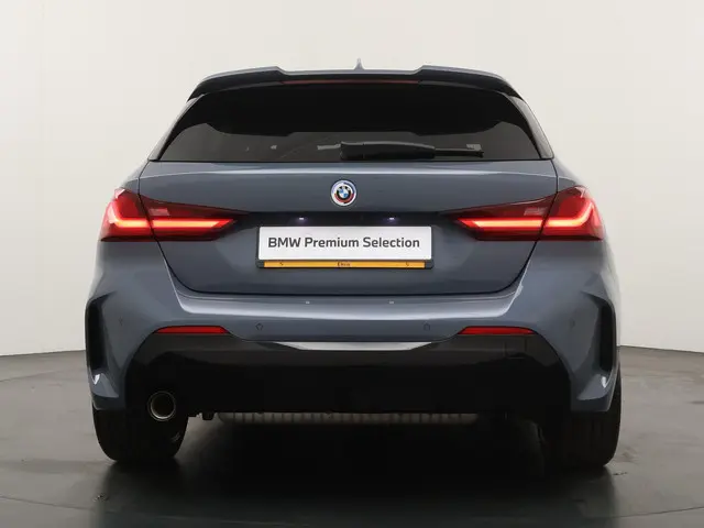 BMW 1 Serie 118i 2022 Benzine 8