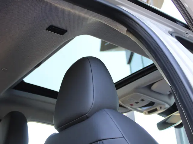 Jeep Avenger 1.2 e-Hybrid Summit 2026 Hybride Benzine 8