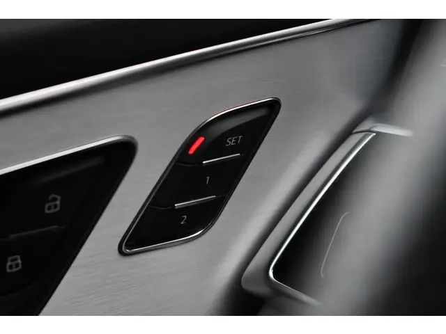 Audi Q7 55 TFSI e quattro S-Line 2021 Hybride Benzine 12