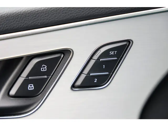 Audi Q7 55 TFSI e quattro S-Line 2022 Hybride Benzine 46