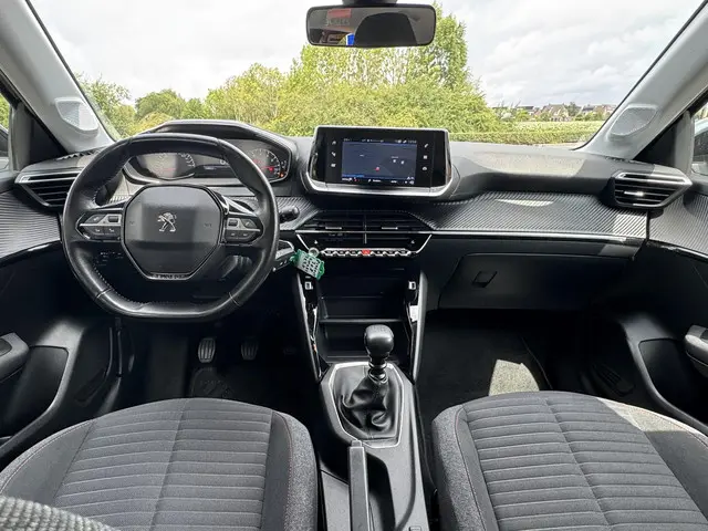 Peugeot 208 1.2 PureTech Blue Lease Allure 2020 Benzine 25