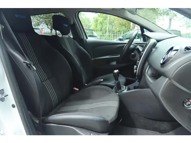 Renault Clio ESTATE 0.9 TCE INTENS GT-LINE 2017 Benzine 14