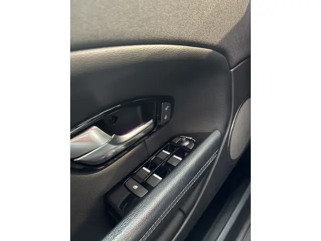 Land Rover Range Rover Evoque 2.0 TD4 HSE 2016 Diesel 25