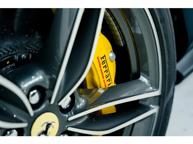 Ferrari Roma Spider 3.9 V8 2026 Benzine 25