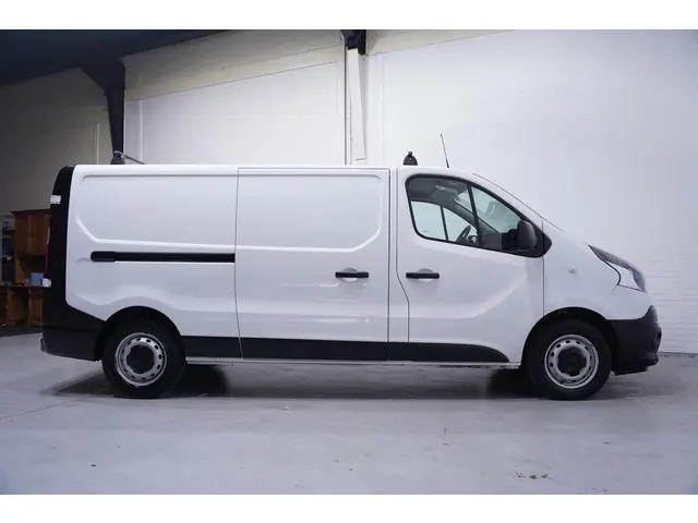 Renault Trafic 2.0 dCi 120pk L2H1 Airco, 2021 Diesel 8
