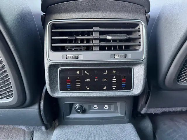 Audi RSQ8 4.0 TFSI RS Q8 quattro 2024 Benzine 22