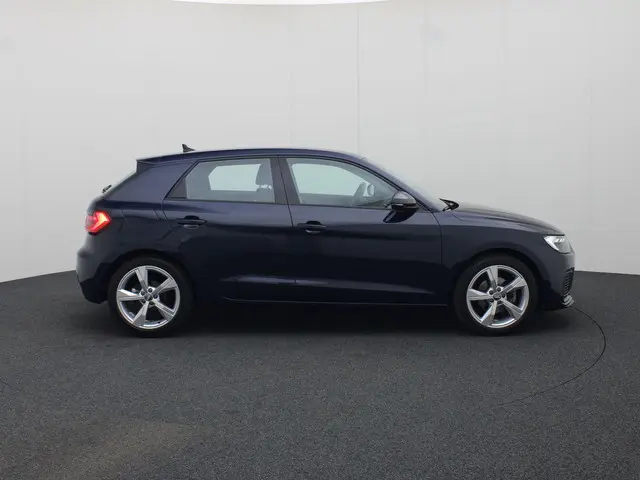 Audi A1 Sportback 35 TFSI/150PK Advanced 2020 Benzine 3
